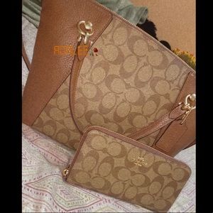 Coach khaki saddle bag with wallet